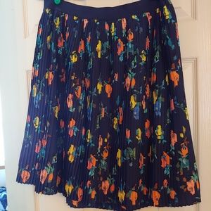 Floral pleated skirt